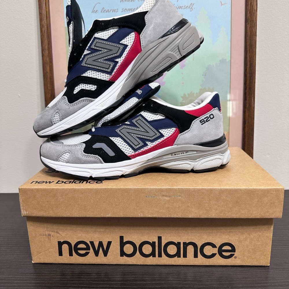 New Balance 920 Sneakers - Gray, Black, Red,